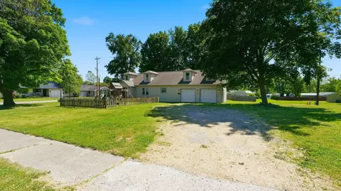 901 S State St, Kendallville, IN 46755