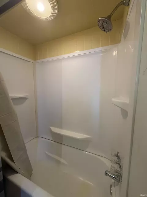 2401 Elyetta St, Fort Wayne, IN 46802 photo 18