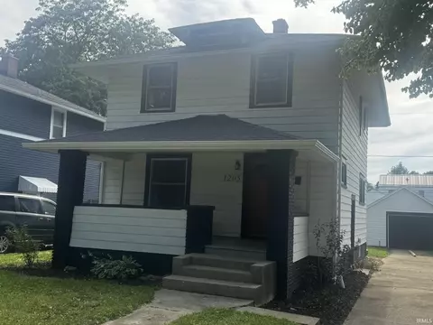 1205 Pemberton Dr, Fort Wayne, IN 46805