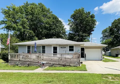 305 S Toner St, Kewanna, IN 46939