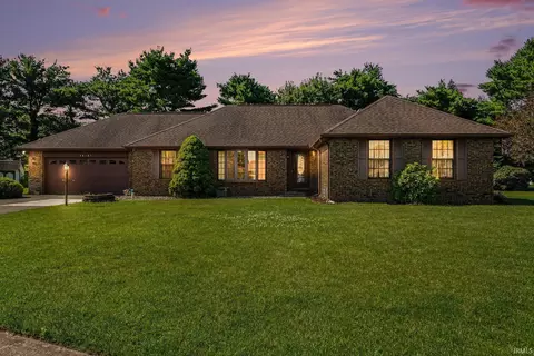 56167 Sturbridge Cir, Mishawaka, IN 46545