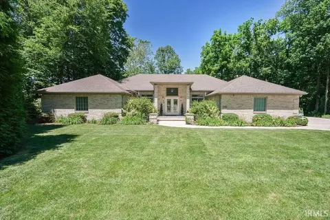 3304 Oakview Ct, Kokomo, IN 46902