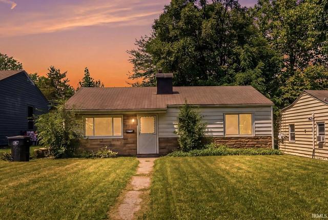 1929 Swygart Ave, South Bend, IN 46613
