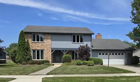 2119 Ransom Dr, Fort Wayne, IN 46845