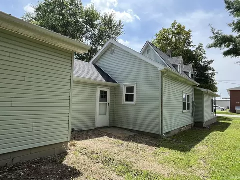 Exterior - 103 E 2nd St, Converse, IN 46919 photo 5 of 9