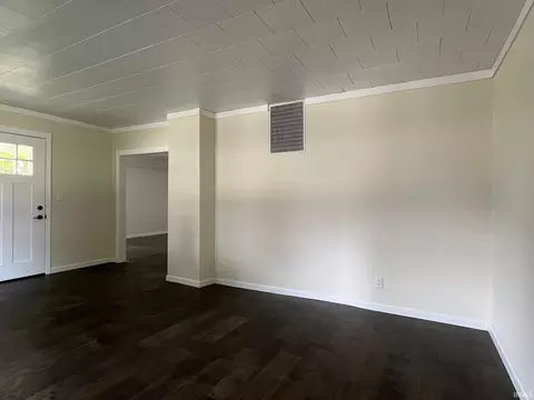 Living - 103 E 2nd St, Converse, IN 46919 photo 7 of 8