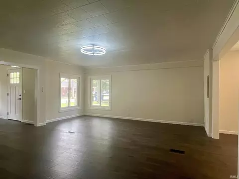 Living - 103 E 2nd St, Converse, IN 46919 photo 4 of 8