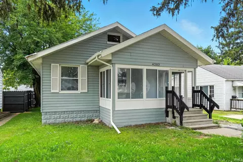 4202 Hanna St, Fort Wayne, IN 46806
