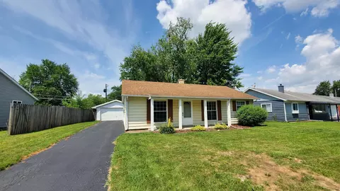 1214 Braeburn Dr, New Haven, IN 46774