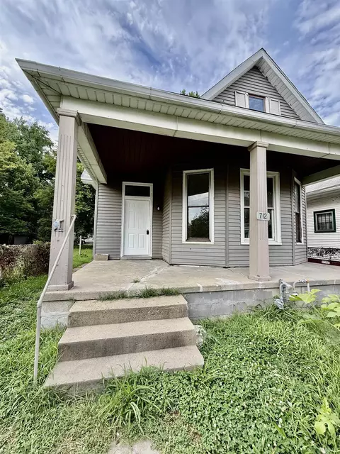 712 E Blackford Ave, Evansville, IN 47713