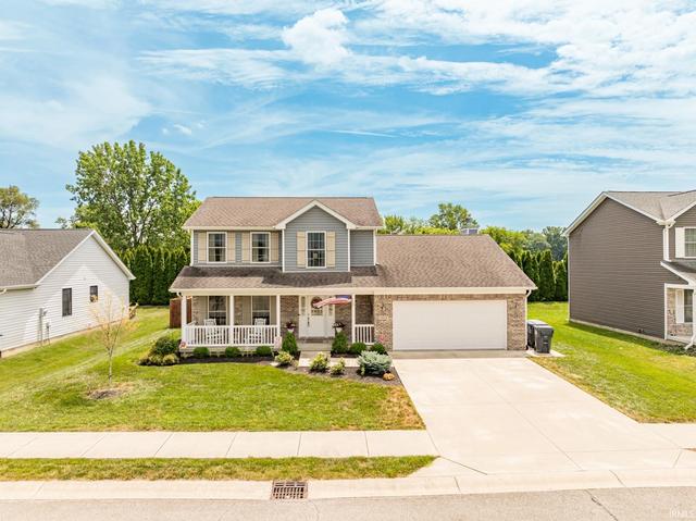 9805 Oak Hammock Dr, Yorktown, IN 47396