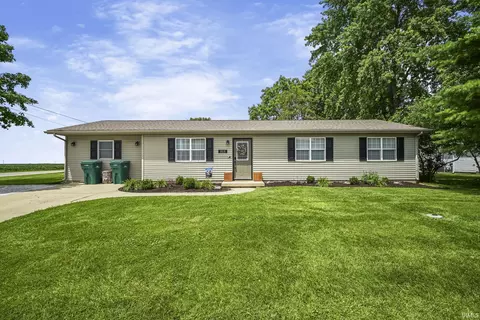 515 W Oxford St, Otterbein, IN 47970