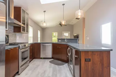 Kitchen - 800 W 4th St, Bloomington, IN 47404 photo 1 of 4