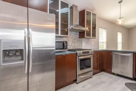 Kitchen - 800 W 4th St, Bloomington, IN 47404 photo 3 of 5