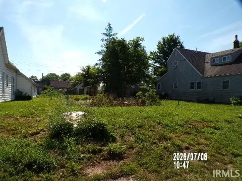 3717 S Nebraska St, Marion, IN 46953
