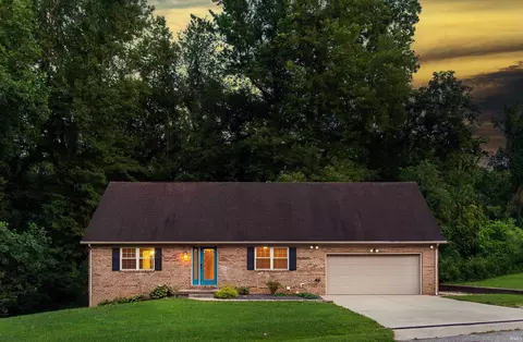 629 Forest Park Dr, Newburgh, IN 47630