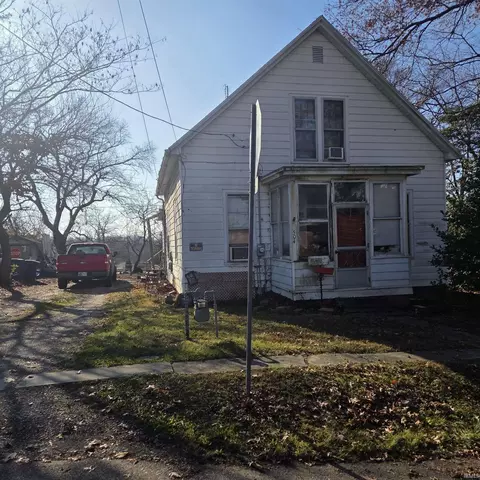 504 W Cherry St, Boonville, IN 47601