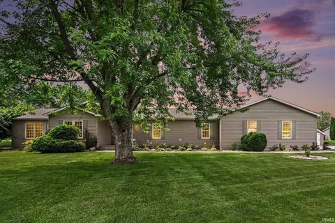 7472 Savanna Ln, Plymouth, IN 46563