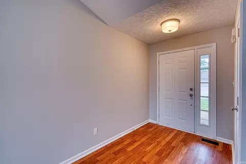 4022 Trinity Dr, Newburgh, IN 47630 photo 4
