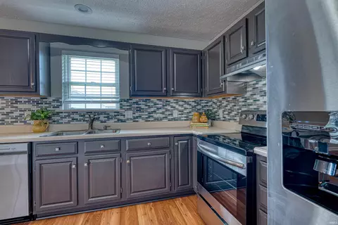 4022 Trinity Dr, Newburgh, IN 47630 photo 9