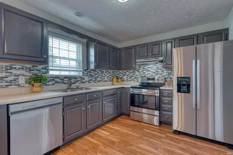 4022 Trinity Dr, Newburgh, IN 47630 photo 8