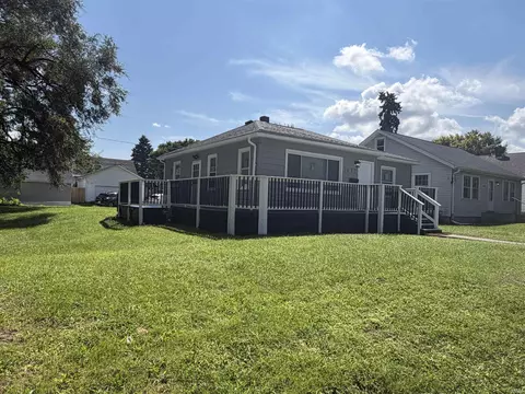 1412 S Pershing Dr, Muncie, IN 47302