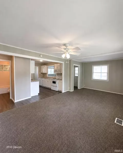 Living - 3114 W Devon Rd, Muncie, IN 47304 photo 6 of 6