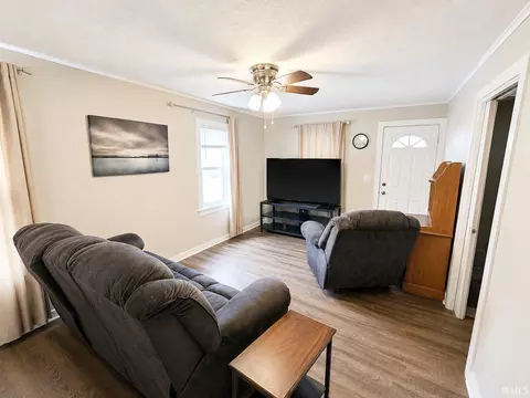 Living - 3114 W Devon Rd, Muncie, IN 47304 photo 2 of 6