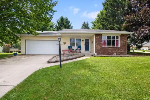 2002 Somersworth Dr, South Bend, IN 46614