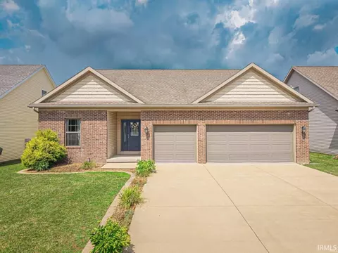 3661 Arbor Pointe Dr, Newburgh, IN 47630