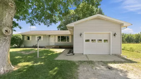 11007 N Ogden Rd, North Manchester, IN 46962