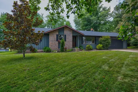 649 W Donder Ln, Santa Claus, IN 47579