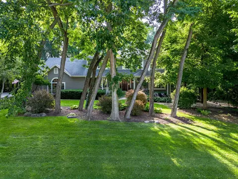 2919 Covington Hollow Trl, Fort Wayne, IN 46804