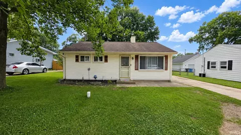 19680 Southland Ave, South Bend, IN 46614