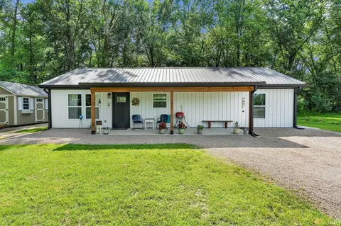 348 N Virgil St, Jasonville, IN 47438