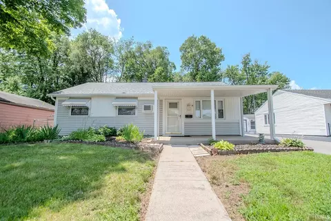 2618 Darlene Ct, Fort Wayne, IN 46802