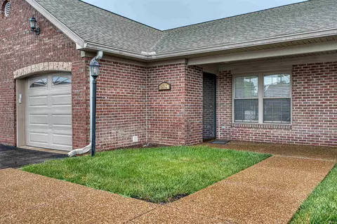 6312 Alex Ln, Evansville, IN 47715