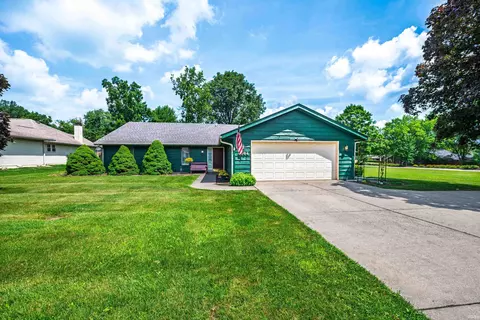 4304 W Petty Rd, Muncie, IN 47304