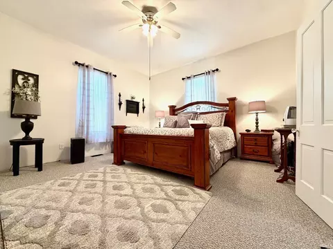 Bedroom - 1111 M St, Bedford, IN 47421 photo 1 of 7