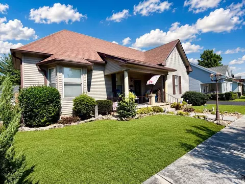 Exterior - 1111 M St, Bedford, IN 47421 photo 2 of 14