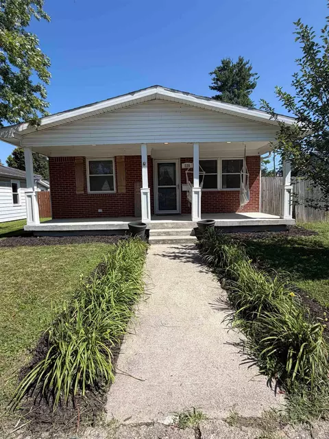 226 W Jackson St, Tipton, IN 46072