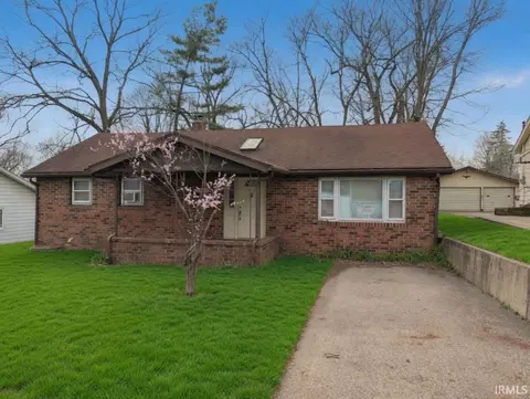 54213 Terrace Ln, South Bend, IN 46635