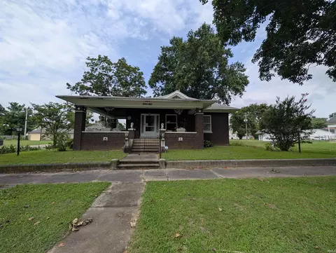 703 College Ave, Mount Vernon, IN 47620