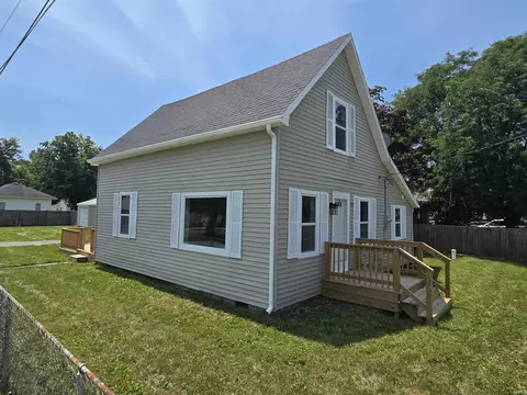 1813 E Delta Dr, Muncie, IN 47303