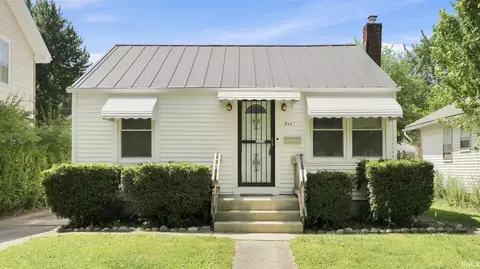 711 Lillian Ave, Fort Wayne, IN 46808