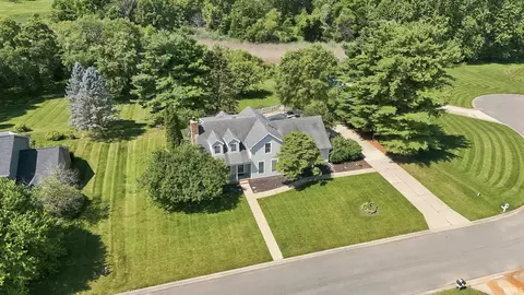 1709 S Walnut Dr, Warsaw, IN 46580
