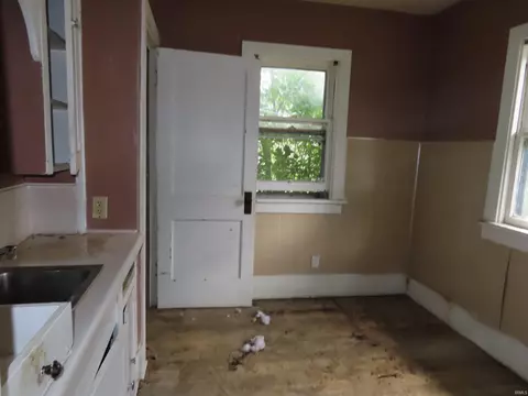 1624 E Fox St, South Bend, IN 46613 photo 4