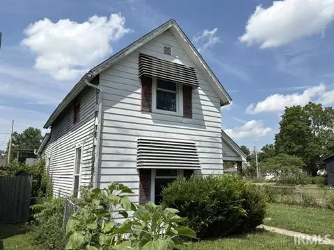 208 E 8th St, Muncie, IN 47302 photo 2