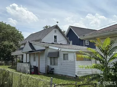 208 E 8th St, Muncie, IN 47302 photo 3
