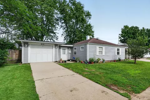 410 Preston Dr, South Bend, IN 46615